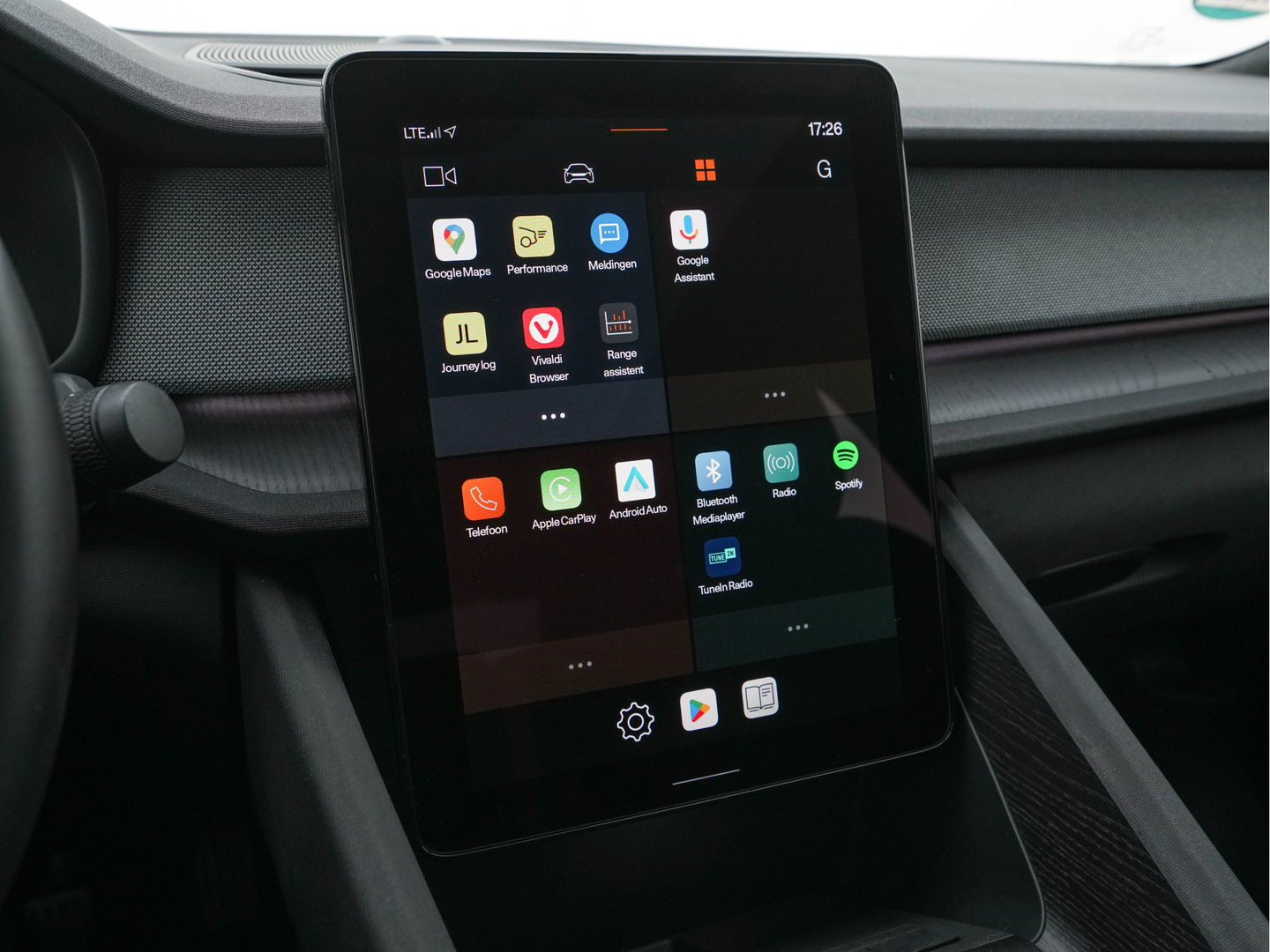 Polestar 2 Long Range Dual Motor Launch Edition 78kWh AWD [ 3-Fase ] (INCL-BTW) *PANO | NAVI-FULLMAP | HARMAN/KARDON-AUDIO | FULL-LED | KEYLESS | TOPVIEW | LANE-ASSIST | DIGI-COCKPIT | DAB+ | SPORT-SEATS | CARPLAY | TOWBAR | BLINDSPOT | 20''ALU*
