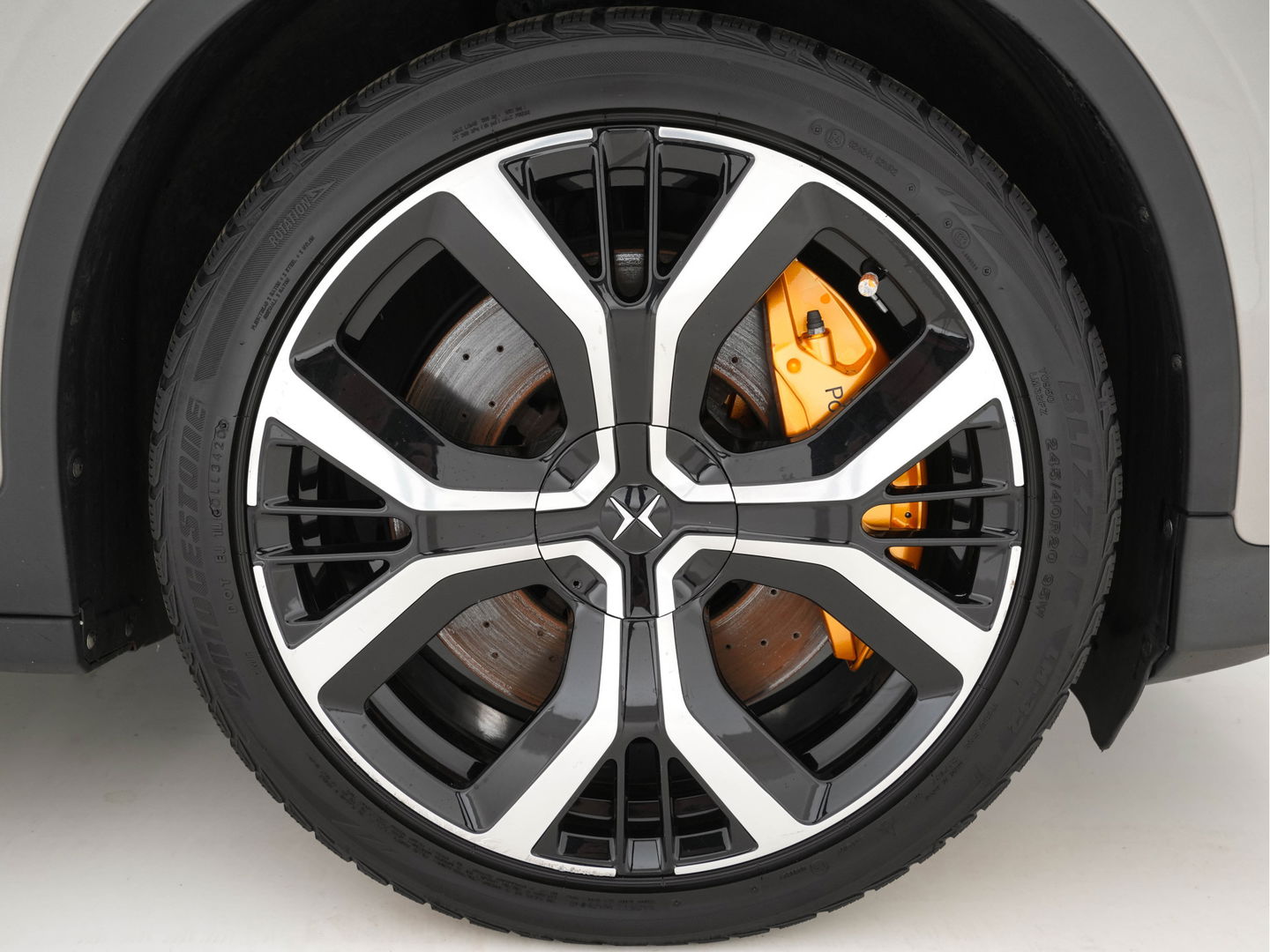 Polestar 2 Long Range Dual Motor Launch Edition 78kWh AWD [ 3-Fase ] (INCL-BTW) *PANO | NAVI-FULLMAP | HARMAN/KARDON-AUDIO | FULL-LED | KEYLESS | TOPVIEW | LANE-ASSIST | DIGI-COCKPIT | DAB+ | SPORT-SEATS | CARPLAY | TOWBAR | BLINDSPOT | 20''ALU*