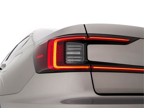 Polestar 2 Long Range Dual Motor Launch Edition 78kWh AWD [ 3-Fase ] (INCL-BTW) *PANO | NAVI-FULLMAP | HARMAN/KARDON-AUDIO | FULL-LED | KEYLESS | TOPVIEW | LANE-ASSIST | DIGI-COCKPIT | DAB+ | SPORT-SEATS | CARPLAY | TOWBAR | BLINDSPOT | 20''ALU*