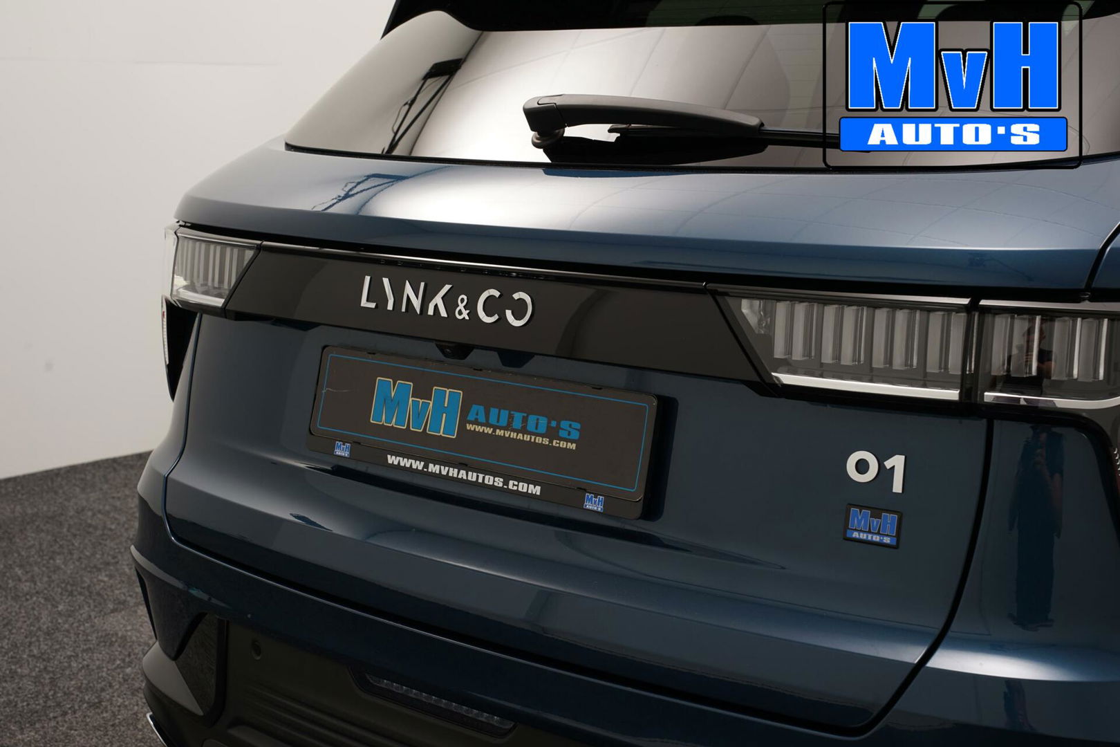 Lynk & Co 01 1.5 Plug-in Hybride|ZWARTE.HEMEL|360ÂșCAM|Black Edition|