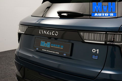 Lynk & Co 01 1.5 Plug-in Hybride|ZWARTE.HEMEL|360ºCAM|Black Edition|