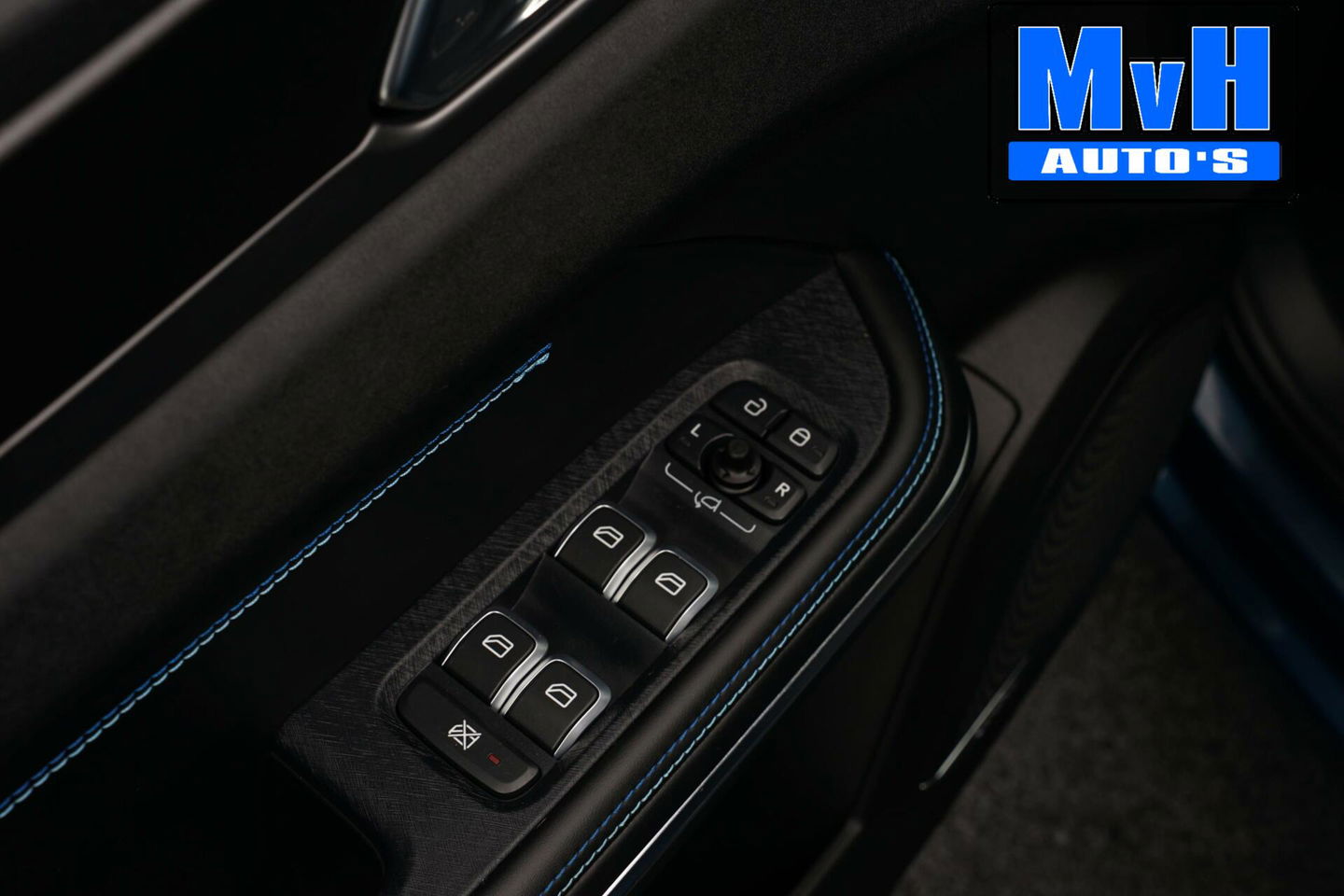 Lynk & Co 01 1.5 Plug-in Hybride|ZWARTE.HEMEL|360ºCAM|Black Edition|