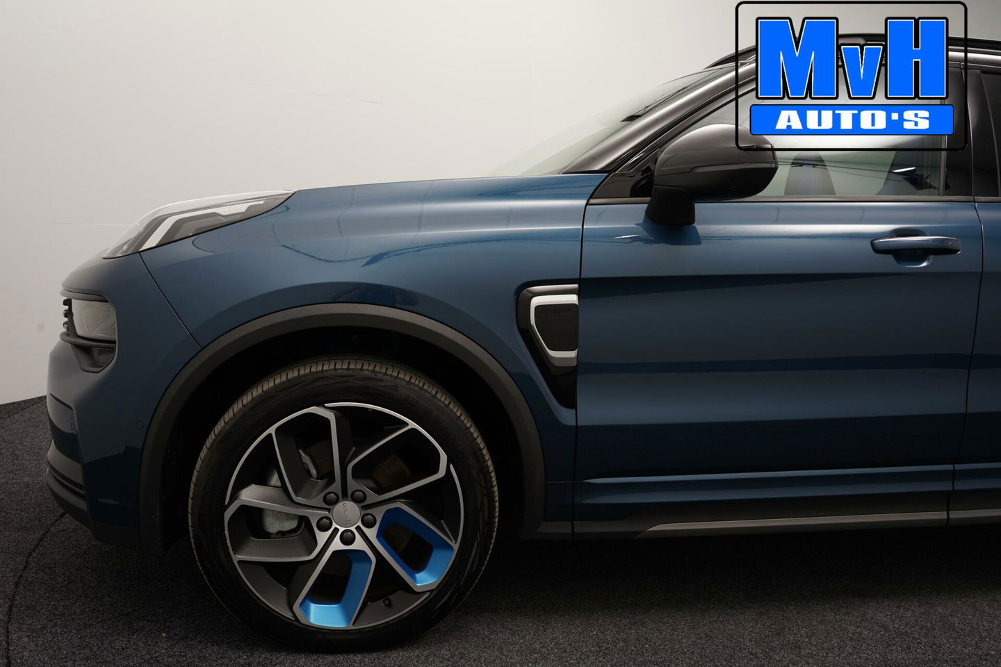 Lynk & Co 01 1.5 Plug-in Hybride|ZWARTE.HEMEL|360ºCAM|Black Edition|