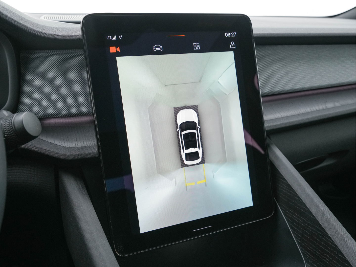 Polestar 2 Long Range Dual Motor Launch Edition 78kWh [ 3-Fase ] (INCL-BTW) *PANO | HARMAN/KARDON-AUDIO | FULL-LED | TOPVIEW | BLINDSPOT |  KEYLESS | MEMORY-PACK | ADAPT.CRUISE | CARPLAY | HEATED-SPORTSEATS | DIGI-COCKPIT | 20"ALU*