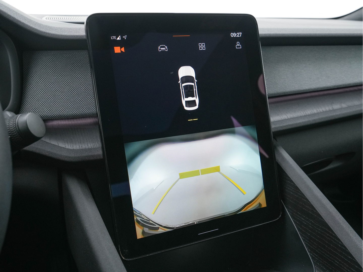 Polestar 2 Long Range Dual Motor Launch Edition 78kWh [ 3-Fase ] (INCL-BTW) *PANO | HARMAN/KARDON-AUDIO | FULL-LED | TOPVIEW | BLINDSPOT |  KEYLESS | MEMORY-PACK | ADAPT.CRUISE | CARPLAY | HEATED-SPORTSEATS | DIGI-COCKPIT | 20"ALU*