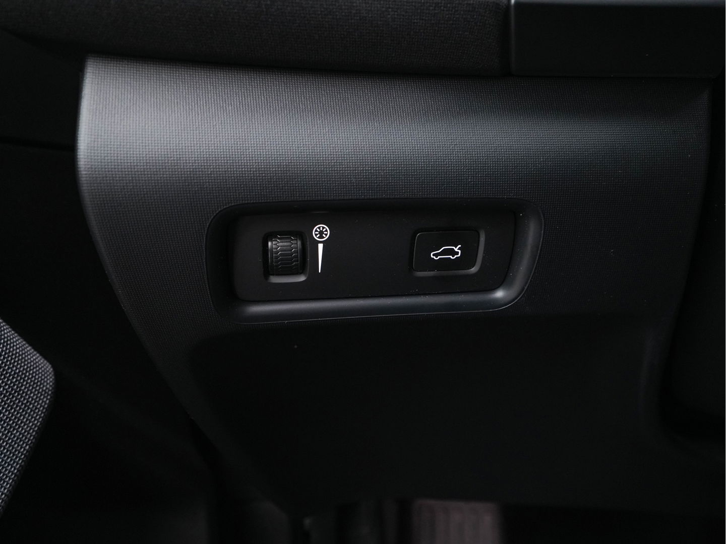 Polestar 2 Long Range Dual Motor Launch Edition 78kWh [ 3-Fase ] (INCL-BTW) *PANO | HARMAN/KARDON-AUDIO | FULL-LED | TOPVIEW | BLINDSPOT |  KEYLESS | MEMORY-PACK | ADAPT.CRUISE | CARPLAY | HEATED-SPORTSEATS | DIGI-COCKPIT | 20"ALU*
