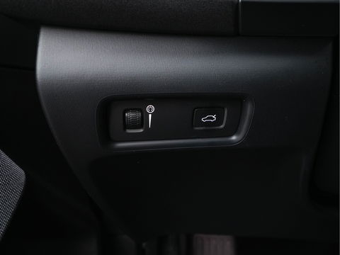 Polestar 2 Long Range Dual Motor Launch Edition 78kWh [ 3-Fase ] (INCL-BTW) *PANO | HARMAN/KARDON-AUDIO | FULL-LED | TOPVIEW | BLINDSPOT |  KEYLESS | MEMORY-PACK | ADAPT.CRUISE | CARPLAY | HEATED-SPORTSEATS | DIGI-COCKPIT | 20"ALU*