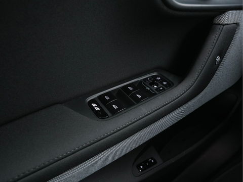 Polestar 2 Long Range Dual Motor Launch Edition 78kWh [ 3-Fase ] (INCL-BTW) *PANO | HARMAN/KARDON-AUDIO | FULL-LED | TOPVIEW | BLINDSPOT |  KEYLESS | MEMORY-PACK | ADAPT.CRUISE | CARPLAY | HEATED-SPORTSEATS | DIGI-COCKPIT | 20"ALU*