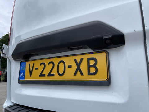 Ford Transit Custom 280 2.0 TDCI L1H1 Trend / vaste prijs rijklaar € 14.950 ex btw / euro 6 diesel / bpm vrij / lease vanaf € 252 / airco / cruise / navi / trekhaak / imperial / camera !