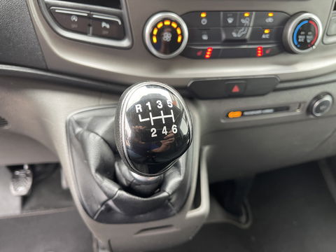 Ford Transit Custom 280 2.0 TDCI L1H1 Trend / vaste prijs rijklaar € 14.950 ex btw / euro 6 diesel / bpm vrij / lease vanaf € 252 / airco / cruise / navi / trekhaak / imperial / camera !