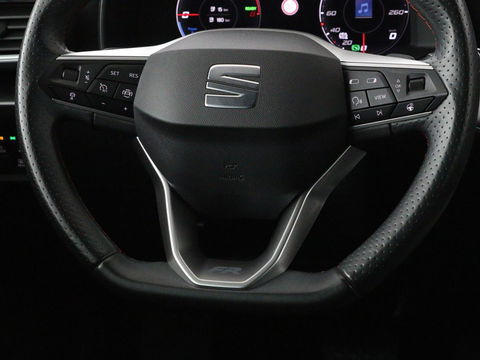 SEAT Leon 1.4 eHybrid PHEV FR | Stoel & stuurverwarming | Camera | Adaptive cruise | Carplay | Keyless | Sfeerverlichting | Memory | Half leder | Navigatie | Full LED