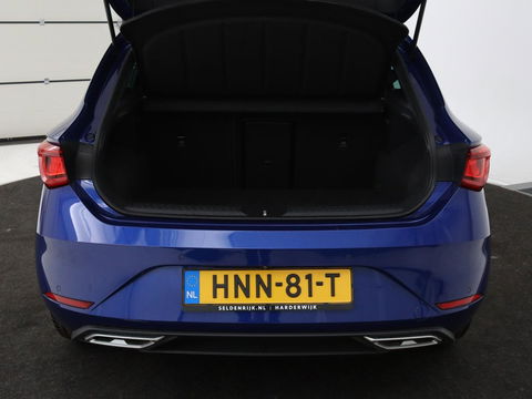 SEAT Leon 1.4 eHybrid PHEV FR | Stoel & stuurverwarming | Camera | Adaptive cruise | Carplay | Keyless | Sfeerverlichting | Memory | Half leder | Navigatie | Full LED