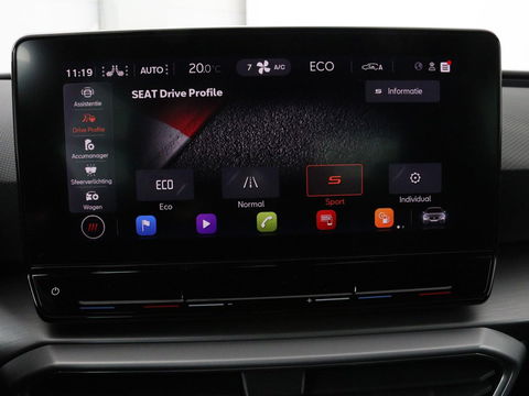 SEAT Leon 1.4 eHybrid PHEV FR | Stoel & stuurverwarming | Camera | Adaptive cruise | Carplay | Keyless | Sfeerverlichting | Memory | Half leder | Navigatie | Full LED