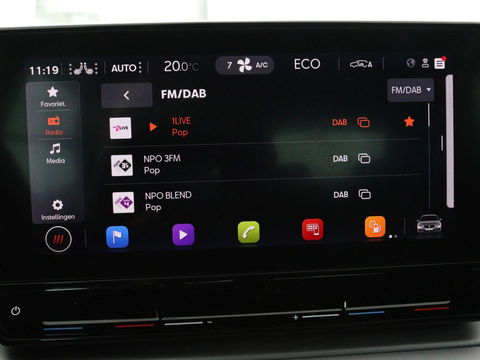 SEAT Leon 1.4 eHybrid PHEV FR | Stoel & stuurverwarming | Camera | Adaptive cruise | Carplay | Keyless | Sfeerverlichting | Memory | Half leder | Navigatie | Full LED