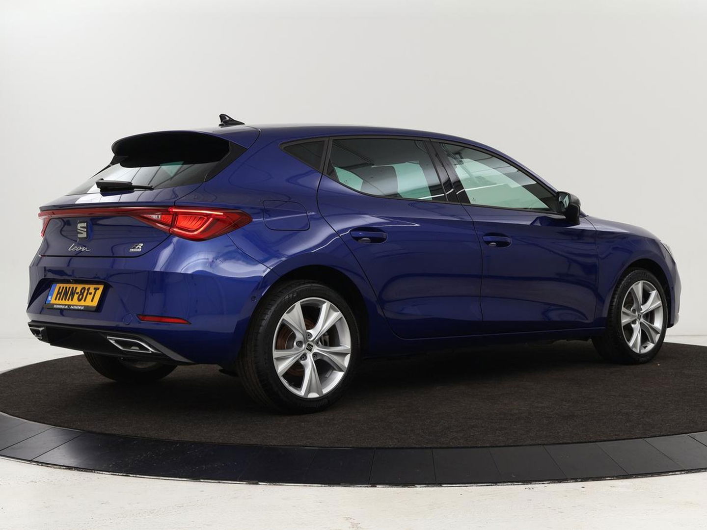 SEAT Leon 1.4 eHybrid PHEV FR | Stoel & stuurverwarming | Camera | Adaptive cruise | Carplay | Keyless | Sfeerverlichting | Memory | Half leder | Navigatie | Full LED