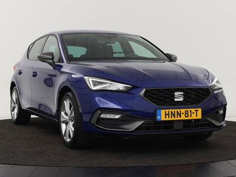 SEAT Leon 1.4 eHybrid PHEV FR | Stoel & stuurverwarming | Camera | Adaptive cruise | Carplay | Keyless | Sfeerverlichting | Memory | Half leder | Navigatie | Full LED