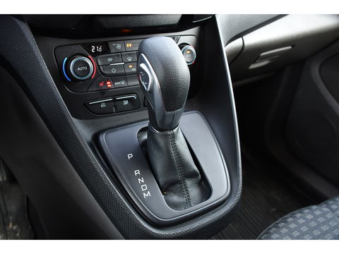 Ford Transit Connect 1.5 TDCI L1 Black Edition Camera, Cruise, Carplay, 100pk, Automaat, multimedia, Trekhaak, Stoelverwarming, Uniek!