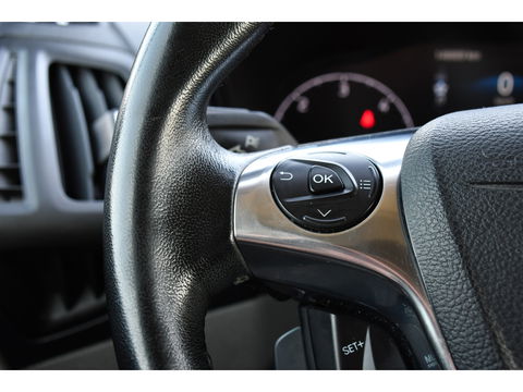 Ford Transit Connect 1.5 TDCI L1 Black Edition Camera, Cruise, Carplay, 100pk, Automaat, multimedia, Trekhaak, Stoelverwarming, Uniek!