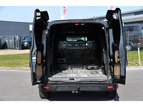 Ford Transit Connect 1.5 TDCI L1 Black Edition Camera, Cruise, Carplay, 100pk, Automaat, multimedia, Trekhaak, Stoelverwarming, Uniek!