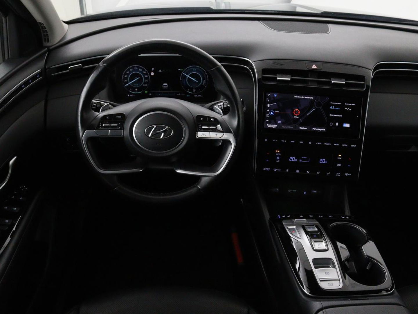 Hyundai Tucson 1.6 T-GDI HEV Premium | Leder | Stoelventilatie | Adaptive cruise | 360 camera | Carplay | Stuurverwarming | Memory | Navigatie | Full LED