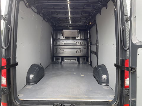 Volkswagen Crafter 35 2.0 TDI 140pk L3H2 Comfortline / vaste prijs rijklaar € 21.950 ex btw / lease vanaf € / airco / cruise / navi / achteruit rijcamera / euro 6 / bpm vrij !