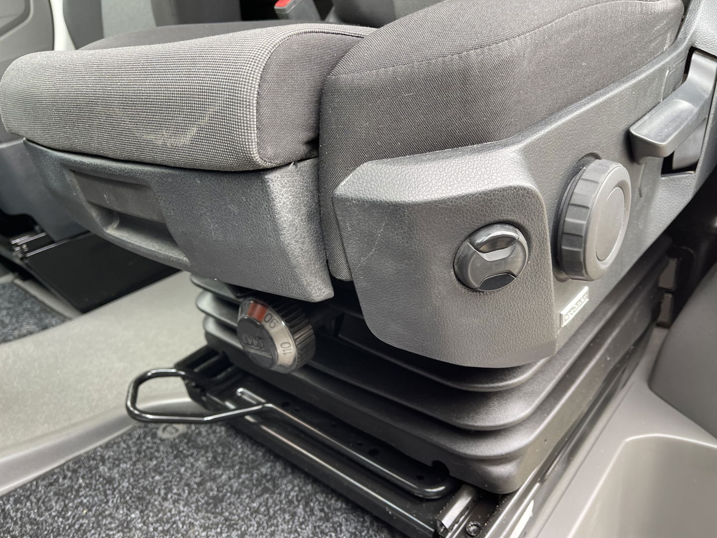 Volkswagen Crafter 35 2.0 TDI 140pk L3H2 Comfortline / vaste prijs rijklaar € 21.950 ex btw / lease vanaf € / airco / cruise / navi / achteruit rijcamera / euro 6 / bpm vrij !