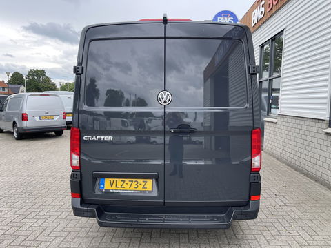 Volkswagen Crafter 35 2.0 TDI 140pk L3H2 Comfortline / vaste prijs rijklaar € 21.950 ex btw / lease vanaf € / airco / cruise / navi / achteruit rijcamera / euro 6 / bpm vrij !