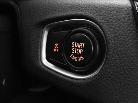 BMW 2 Serie Gran Tourer 218d Advantage | Sportstoelen | Stoelverwarming | Navigatie | Bluetooth | Parkeerhulp | Climate control | Cruise control