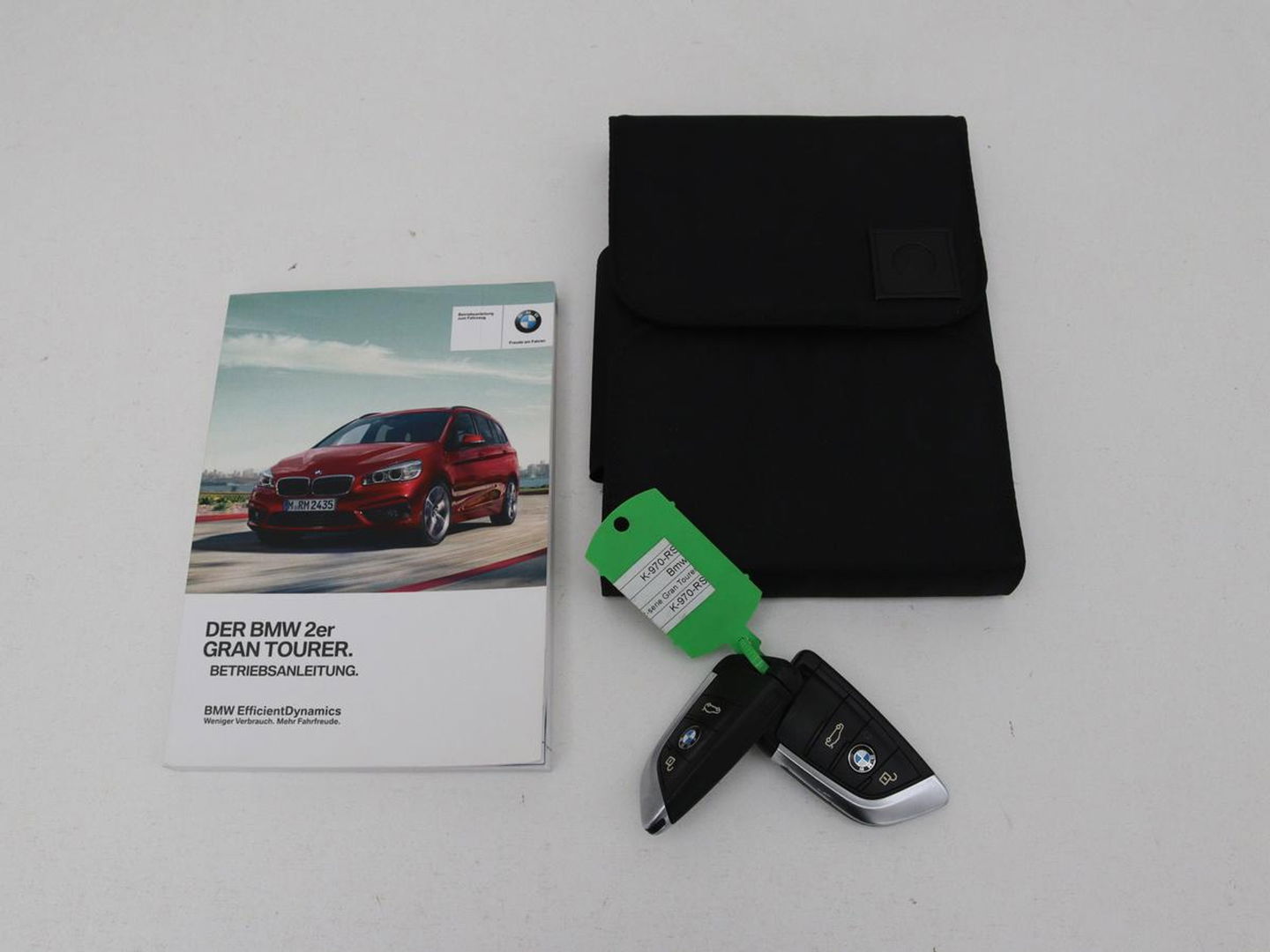 BMW 2 Serie Gran Tourer 218d Advantage | Sportstoelen | Stoelverwarming | Navigatie | Bluetooth | Parkeerhulp | Climate control | Cruise control