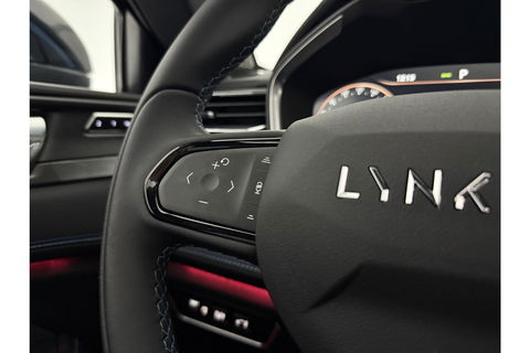 Lynk Co 01 1.5 262PK Hybride Pano LED Sfeerverl. Virtual 360Camera Carplay ACC Memory Clima Navi 20"LMV