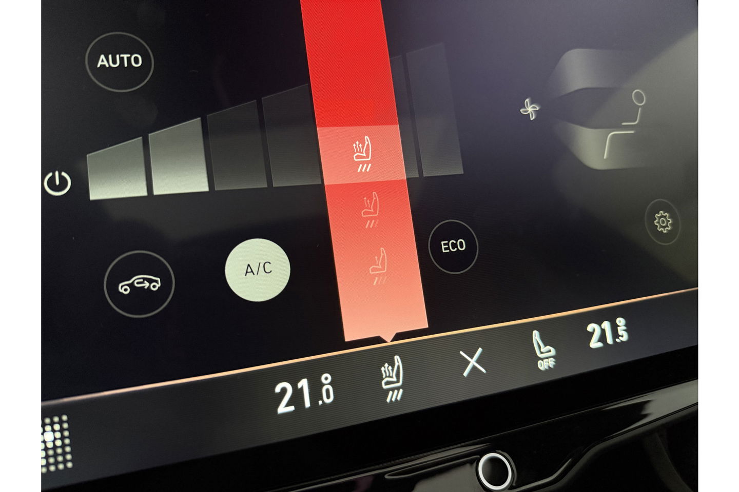 Lynk Co 01 1.5 262PK Hybride Pano LED Sfeerverl. Virtual 360Camera Carplay ACC Memory Clima Navi 20"LMV