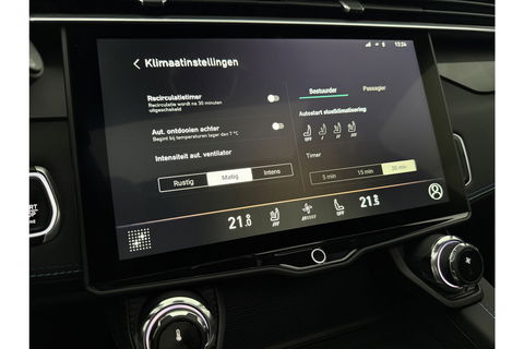 Lynk Co 01 1.5 262PK Hybride Pano LED Sfeerverl. Virtual 360Camera Carplay ACC Memory Clima Navi 20"LMV