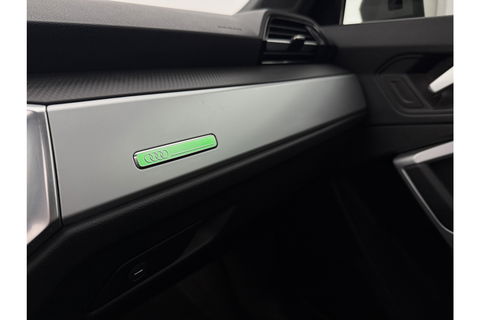 Audi Q3 35 TFSI 150PK Pano Trekhaak Sfeer LED Virtual Carplay Camera Clima Cruise Navi PDC 19''LMV