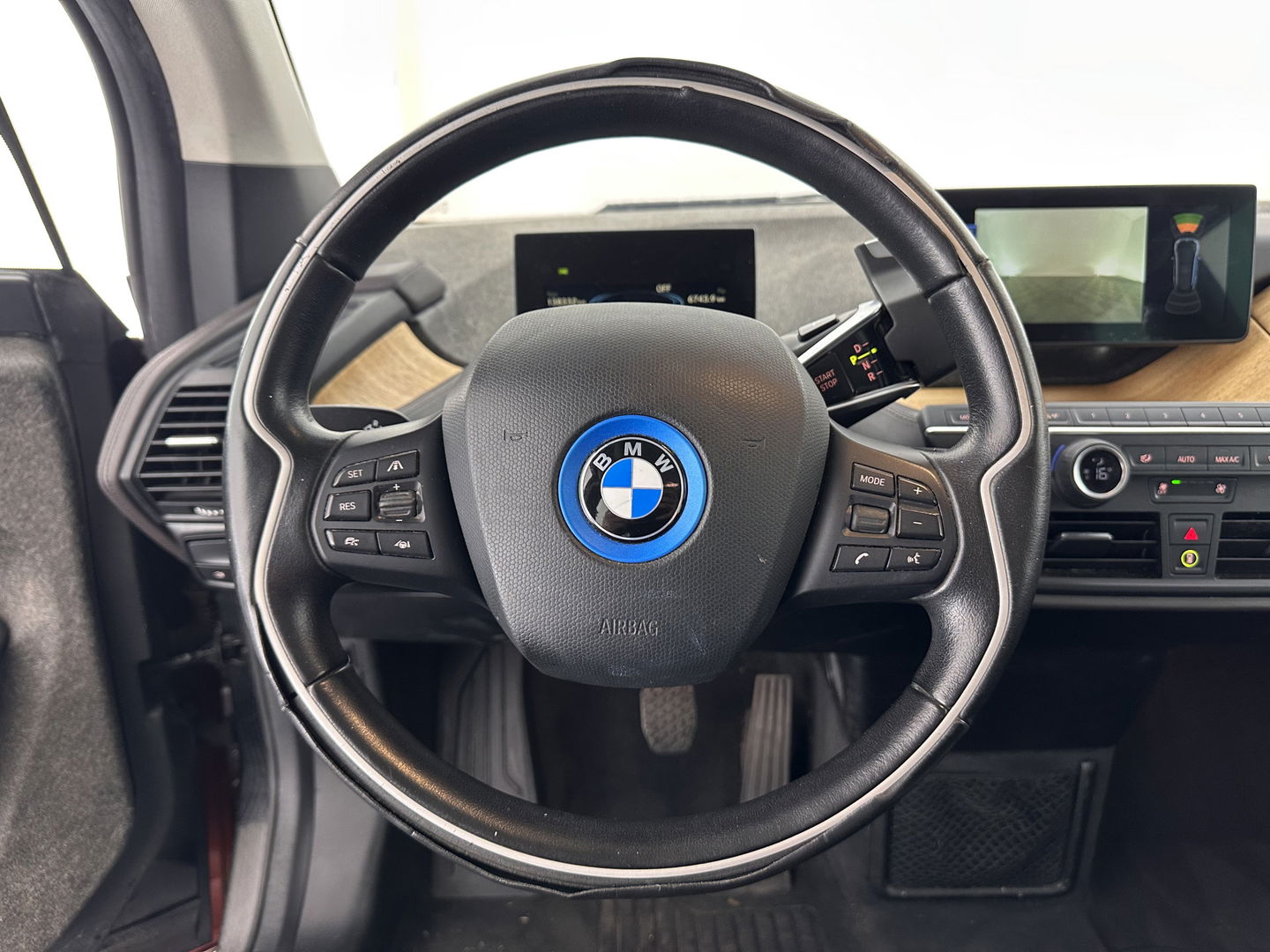 BMW i3 Range Extender Comfort Advance *LUXURY-LEATHER | NAVI-FULLMAP | CAMERA | HEATED-COMFORTSEATS | LANE-ASSIST | CCS-FASTLOADER | ADAPTIVE-CRUISE | ECC | DIGI-COCKPIT | PDC | 20''ALU*
