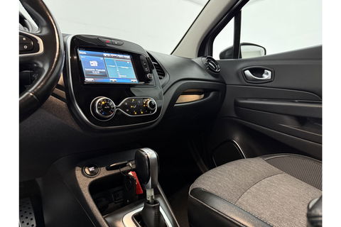 Renault Captur 1.3 TCe Intens 150PK Clima Camera Carplay LED Trekhaak Navigatie PDC 17"LMV