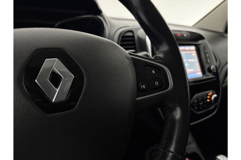 Renault Captur 1.3 TCe Intens 150PK Clima Camera Carplay LED Trekhaak Navigatie PDC 17"LMV