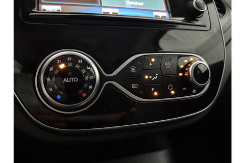 Renault Captur 1.3 TCe Intens 150PK Clima Camera Carplay LED Trekhaak Navigatie PDC 17"LMV