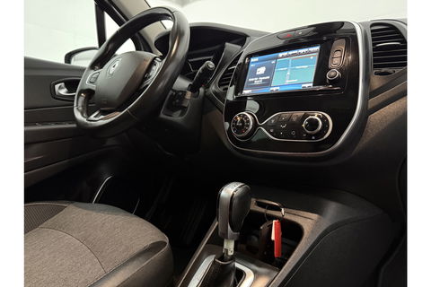 Renault Captur 1.3 TCe Intens 150PK Clima Camera Carplay LED Trekhaak Navigatie PDC 17"LMV