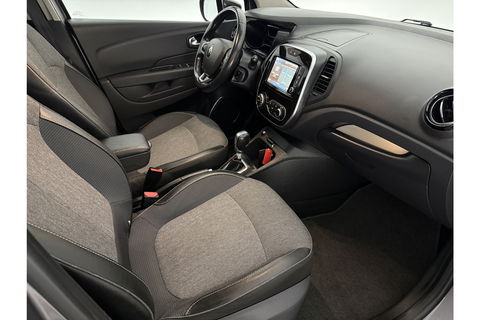 Renault Captur 1.3 TCe Intens 150PK Clima Camera Carplay LED Trekhaak Navigatie PDC 17"LMV