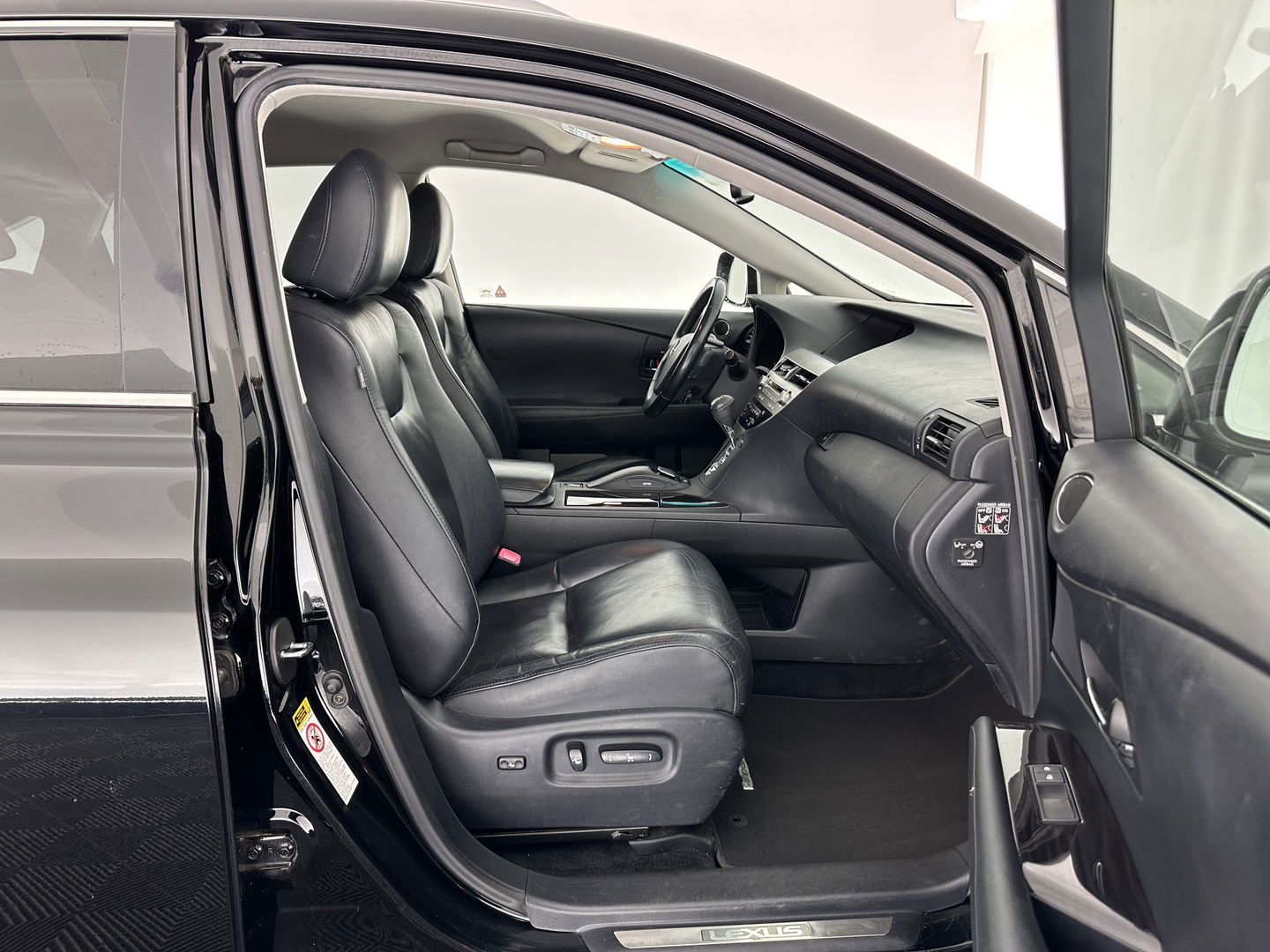 Lexus RX 450h 4WD Luxury Aut. *LUXURY-LEATHER | NAVI-FULLMAP | MEMORY-PACK | XENON | CAMERA | HEATED-COMFORTSEATS | ECC | PDC | CRUISE | TOWBAR | 19''ALU*