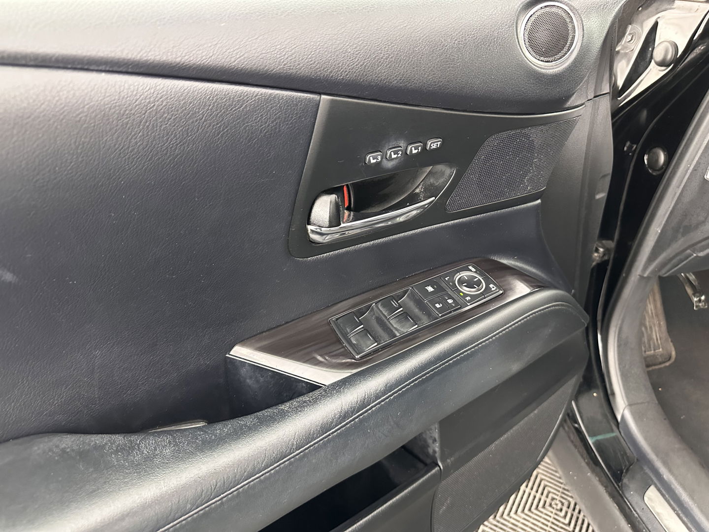 Lexus RX 450h 4WD Luxury Aut. *LUXURY-LEATHER | NAVI-FULLMAP | MEMORY-PACK | XENON | CAMERA | HEATED-COMFORTSEATS | ECC | PDC | CRUISE | TOWBAR | 19''ALU*