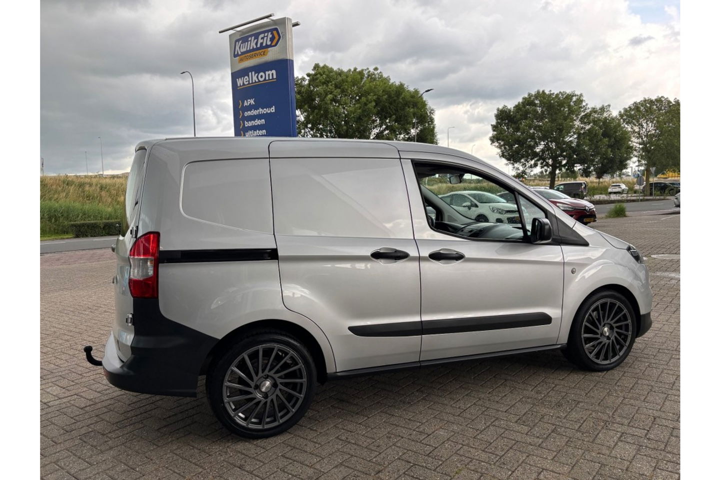 Ford Transit Courier 1.0 TREND ECOBOOST AIRCO BTW VRIJ