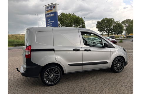 Ford Transit Courier 1.0 TREND ECOBOOST AIRCO BTW VRIJ