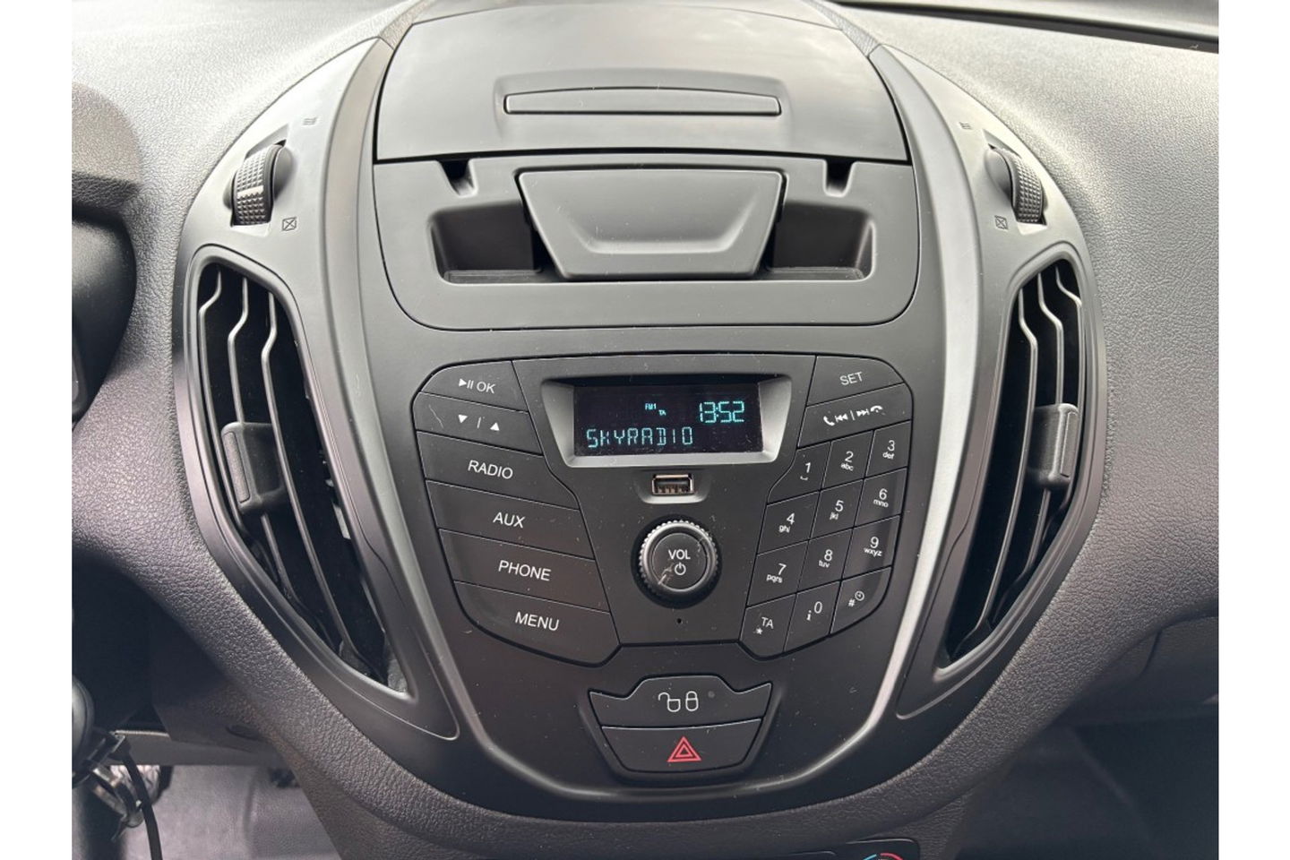 Ford Transit Courier 1.0 TREND ECOBOOST AIRCO BTW VRIJ