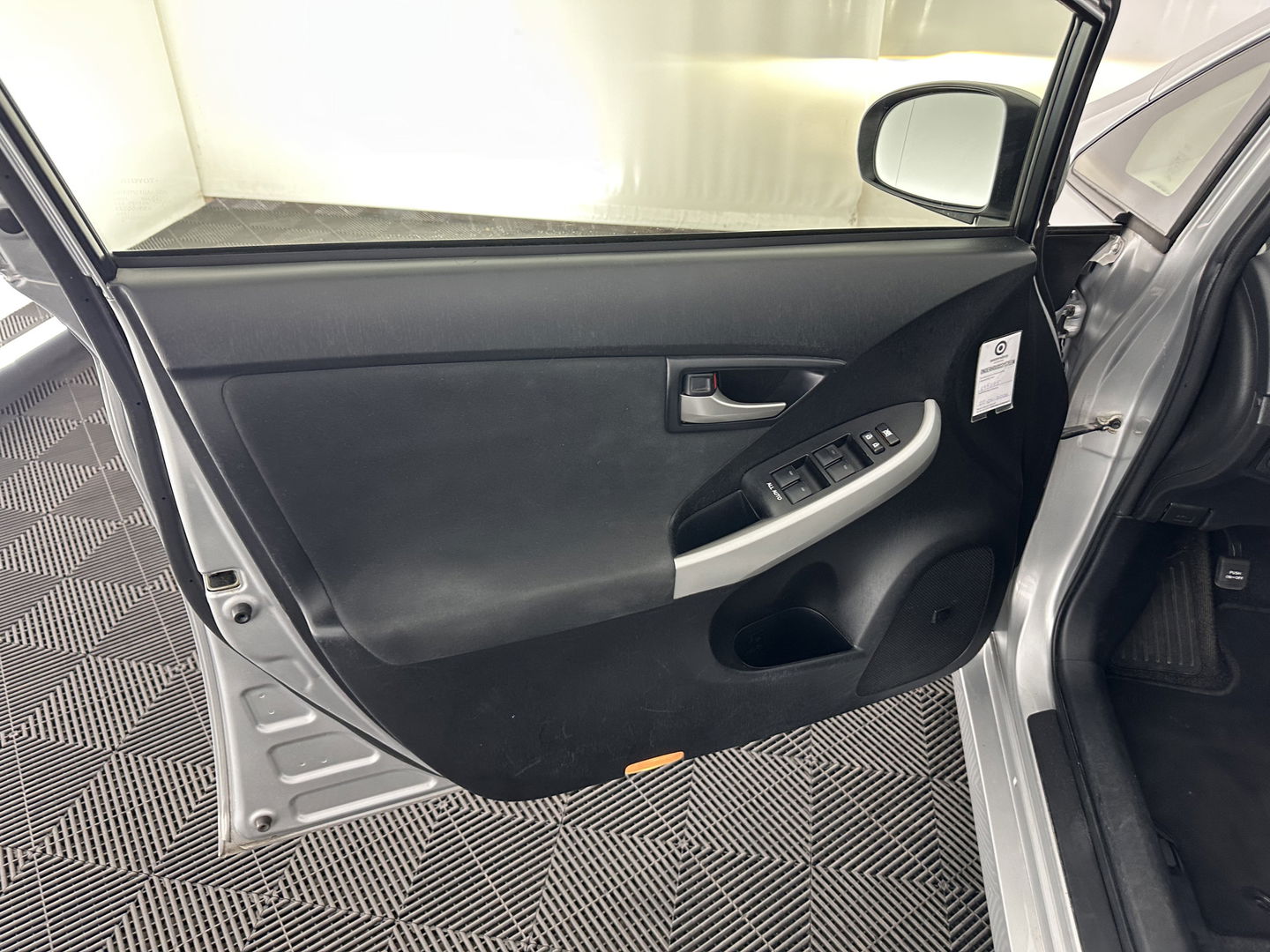 Toyota Prius 1.8 Dynamic Business Aut. *1/2LEATHER | FULL-LED | NAVI-FULLMAP | JBL-SOUND | ECC | PDC | CRUISE | COMFORT-SEATS | 20''ALU*