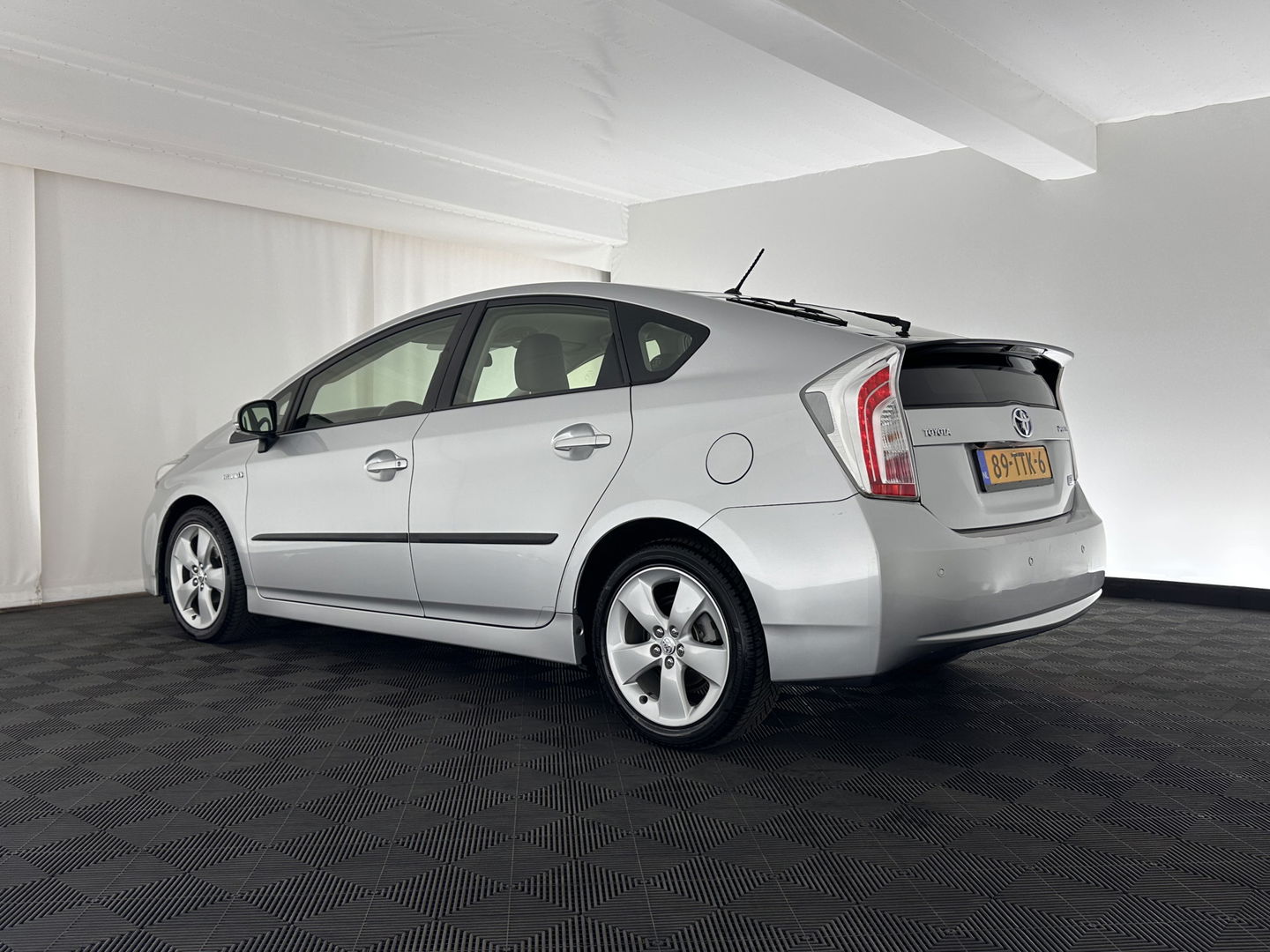 Toyota Prius 1.8 Dynamic Business Aut. *1/2LEATHER | FULL-LED | NAVI-FULLMAP | JBL-SOUND | ECC | PDC | CRUISE | COMFORT-SEATS | 20''ALU*