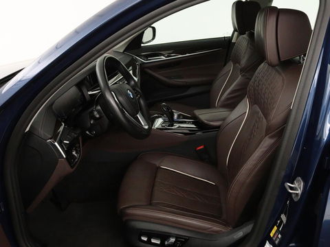 BMW 5 Serie 530e xDrive High Executive | Luxury Line | Panoramadak | Nappaleder | Stoelventilatie | Head-Up | Carplay | Live Cockpit | Adaptive LED | Stoelverwarming | Navigatie | PHEV