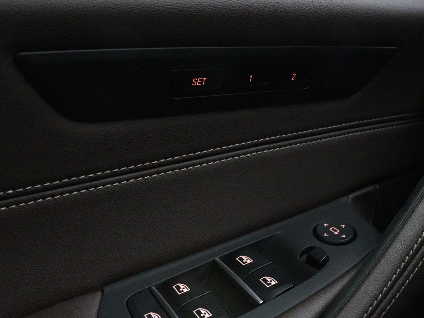 BMW 5 Serie 530e xDrive High Executive | Luxury Line | Panoramadak | Nappaleder | Stoelventilatie | Head-Up | Carplay | Live Cockpit | Adaptive LED | Stoelverwarming | Navigatie | PHEV