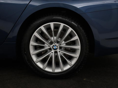 BMW 5 Serie 530e xDrive High Executive | Luxury Line | Panoramadak | Nappaleder | Stoelventilatie | Head-Up | Carplay | Live Cockpit | Adaptive LED | Stoelverwarming | Navigatie | PHEV