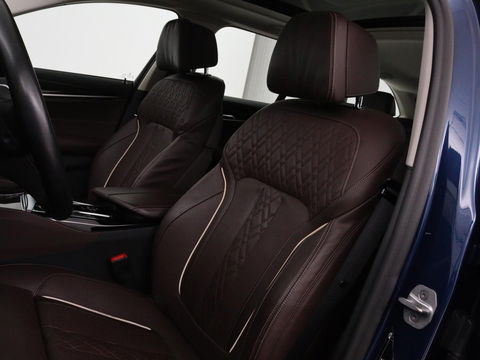 BMW 5 Serie 530e xDrive High Executive | Luxury Line | Panoramadak | Nappaleder | Stoelventilatie | Head-Up | Carplay | Live Cockpit | Adaptive LED | Stoelverwarming | Navigatie | PHEV